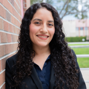 Headshot of Elizabeth Machado