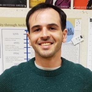 Headshot of Drew Hoffman