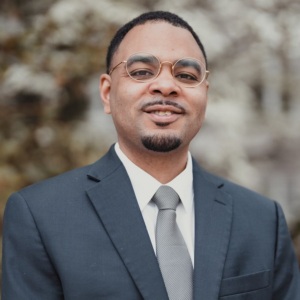 Headshot of Myron Oates