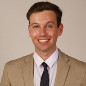 Headshot of Eliot Usherenko