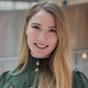 Headshot of Kelsey Gunvalson