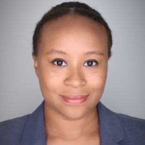 Headshot of Ariel Salmon