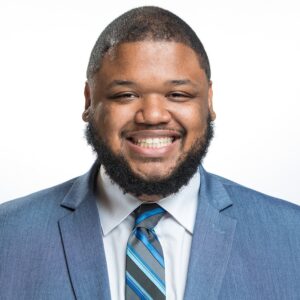 Headshot of Shannon Mills