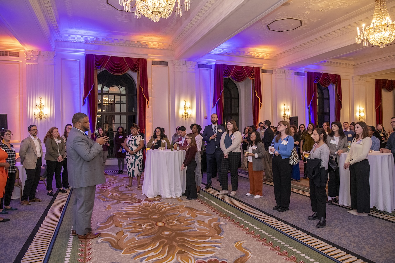Shannon Mills welcomes attendees of the Alumni Advisory Council Reception for Leadership Development Training 2025